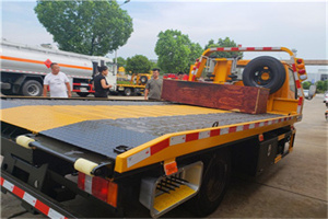 长风新村附近拖车电话号码服务